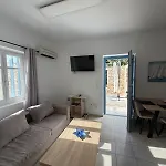 Kaniaris Apartment *