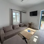 Kaniaris Apartment