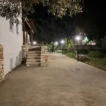 Kaniaris Apartment *