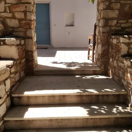 Kaniaris Parikia (Paros)
